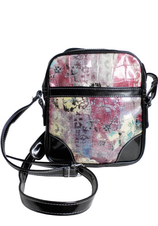 500257CHP - 8 x 9 x 2.25 <br /> Messenger style, Art Floral print, 1 compartment,zipper clsoure,  front & back pocket - Champagne