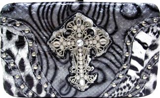 W500457PW - 7.5 x 4.5 x .75<br />Gator print w/animal trim and rhinestone cross, cc slots, checkbook