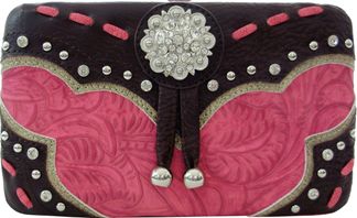 W500558HP - 7.5 x 4.5 x .75<br />Embossed prnt w/trim & lacing w/rhinestone covered concho, cc slots, chckbk, snap pckt(500442HP